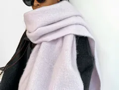 【ライトパープル】ボリューム マフラー ストール モヘア風 トレンド ふわふわ 暖かい 差し色 コーデ レディース 大判 厚手 秋冬 韓国 ファッション あったか おしゃれ 防寒 通勤 通学
