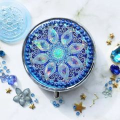 再々販★　ブルー曼荼羅のピルケース　レジンピルケース　ハンドメイドレジン　ハンドメイドピルケース　薬入れ　小物入れ
