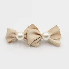 ☆ ベージュ ☆ フリー ☆ チュー姉妹リボンバレッタ リボン バレッタ 小さめ 髪飾り 子供 子ども 女の子 おしゃれ かわいい オシャレ 可愛い 卒園式 入園式 入学式 卒業式 ピアノ発表会 七五三 結婚式 パーティー パール シンプル ヘアアレンジ