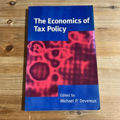 【古本】The Economics of Tax Policy / Michael P. Devereux[編]　ペーパーバック