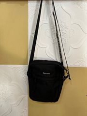supreme  ナイロンショルダーバッグ 限界お値下‼️
