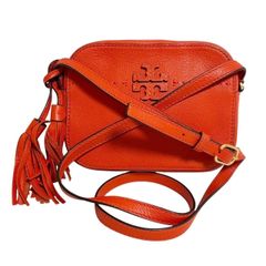 TORY BURCH トリーバーチ ショルダーバッグ オレンジ系 クロスボディバッグ 肩掛け 斜め掛け ロゴ レザー