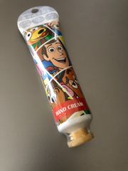 ◆新品◆ 粧美堂 ディズニートイストーリー ハンドクリーム ミルキーの香り