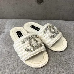 【CHANEL】レタリング ロゴ スリッパ ミュール アイボリー CHANEL】レタリング ロゴ スリッパ ミュール アイボリー