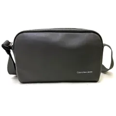 【新品 未使用】Calvin Klein Jeans カルバンクライン アウトレット モノグラム ロゴ カメラバッグ ショルダーバッグ 4G3028G 021