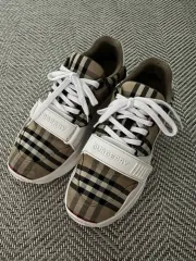 BURBERRY(バーバリー) スニーカーズ 41 5のサムネイル