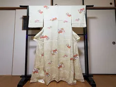 着物 小紋 / 黄色系 / 本 ツバキ つばき 椿 / 身丈約161cm 裄丈約64.5cm 袖幅約52cm 後幅30.5cm 前幅26.5cm TCS着物 W13