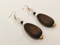 【年末SALE】天然素材　ウッドビーズピアス　#E62