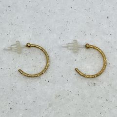 【ラスト一点】ゴールドフープピアス【樹脂ポスト】