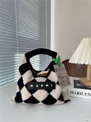 2024年最新】marni クロシェバッグの人気アイテム - メルカリ