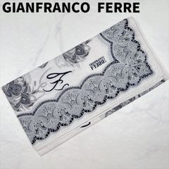 【目立った傷や汚れなし】GIANFRANCO FERRE　ジャンフランコフェレ　ハンカチ
