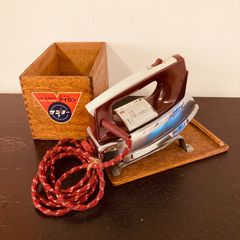 【超貴重!】【昭和レトロ】東芝 メーカー名入り木箱入り スチームアイロン TOSHIBA TA-603S スチームアイロン 昭和レトロ - メルカリ