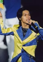 【中古】生写真(ジャニーズ) 関ジャニ∞/錦戸亮/衣装青.黄・左手マイク・上半身/クリスマスパーティー限定公式生写真