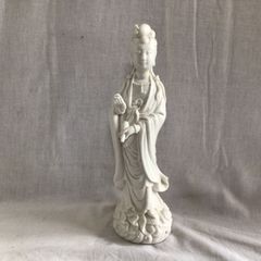 L503」長期保管品 象牙風 天然素材 見目麗しい観音立像 置物 - メルカリ