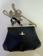 2025年最新】Vivienne Westwood レディース ショルダーバッグの