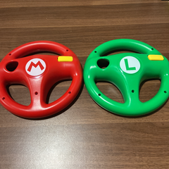 任天堂　wiiハンドル　マリオ　ルイージセット