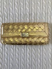 ●値下げしました‼●GAP ゴールドクラッチバック