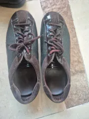 プラダカシューズ