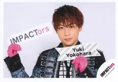【中古】生写真(ジャニーズ) IMPACTors/横原悠毅/横型・バストアップ/IMPACTors アクリルスタンド’22春オフショット/公式生写真