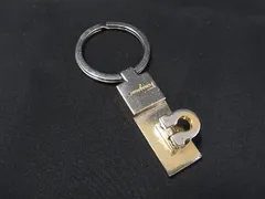 Salvatore Ferragamo フェラガモ ガンチーニ キーホルダー キーリング バッグチャーム レディース ゴールド系 DE5956