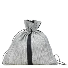 Issey Miyake プリーツ　リュック　イッセイミヤケ 楽天市場】バックパック・リュック（ブランドイッセイミヤケ