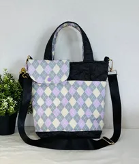 【裁縫ストア・ボヌール】大人かわいい　アーガイルグレー柄　デニムキルトカットクロスハート大　トートバック　ミニポーチ　ポケットいっぱい　ショルダーバッグ　ハンドメイド　ショルダーストラップ　ゴージャス / №500-628