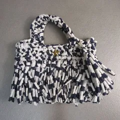 Tシャツヤーンボーダーバッグ　ハンドバッグ　タッセル　編みバッグ　ハンドメイド　スター