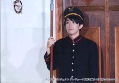 [중고]생사진(남성) BOYS AND MEN연구생 도쿄/사토 타케시/가로형·상반신·의상 블랙·모자·오른손 창/DVD[프로젝트 텔레쥬크[사랑과 망상의 킹덤]]한정 예약판 특전 극중 브로마이드