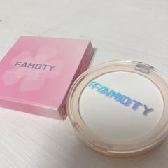 新品　FAMOTY ベルベットフュージョンプレスパウダー 7g シンプル