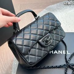 新品未使用　CHANEL ショルダーバッグハンドバッグショルダーバッグ