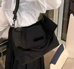 ショルダーバッグ　トートバッグ　バッグ　斜めがけ　肩掛け　通学　通勤　2WAY/3WAY 大容量　A4  収納　レディース　メンズ　韓国