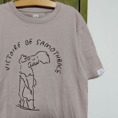 ユニクロ UNIQLO UT  ルーブル美術館 MUSEE DU LOUVRE 長場雄 コラボ サモトラケのニケ  Tシャツ アート　芸術