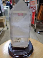天然石】 水晶六角柱＿クリスタルの置物 (1,516g) - メルカリ