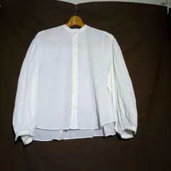 センスオブプレイスバイアーバンリサーチ【F】ホワイト長袖シャツ バンドカラー