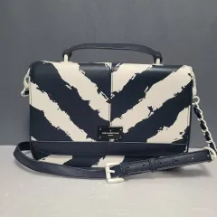 ★★★conaly★★★ロンドン ポールズブティックエナメル 黒 バック 2025年最新】pauls boutiqueの人気アイテム - メルカリ