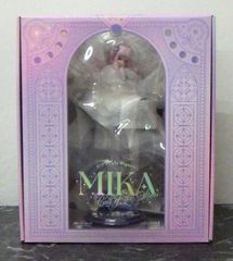 27.勝利の女神:NIKKE ラピ：クラシックバカンス 1/7 完成品