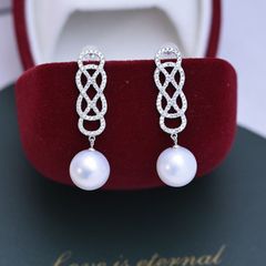 SWAROVSKI スワロフスキー インフィニティピアス ローズゴールド 完売