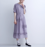【merlot plus】レースフリルデザイン半袖ワンピースパープル