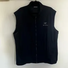 2025年最新】arc'teryx ベスト xlの人気アイテム - メルカリ