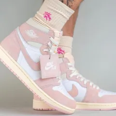 Nike WMNS Air Jordan 1 Washed Pink黒タグ付き