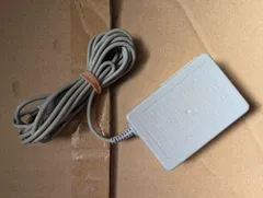 １個　任天堂純正　ニンテンドー3DS　充電器　ACアダプター　WAP-002