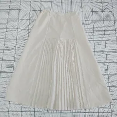 ◇ Θ NICE CLAUP ナイスクラップ プリーツ ロング丈 フレア スカート サイズL アイボリー系 レディース E  【1509100081678】