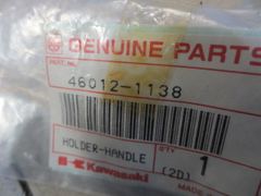 KX125 KX250 KX500 ハンドルバー ホルダー 46012-1138 カワサキ 純正品 GENUINE 新品