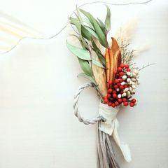 しめ縄飾り（グレー）〜ナンテンとナンキンハゼとパンパスグラス