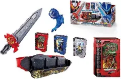 【中古】おもちゃ 変身ベルト DX聖剣ソードライバー＆水勢剣流水エンブレム＆ライオン戦記ワンダーライドブック＆飛電の秘伝ワンダーライドブック+ワンダーライドブック型パッケージ 「仮面ライダーセイバー/聖刃」 Amazon.co.jp限定