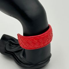 BOTTEGA VENETA ボッテガヴェネタ ブレスレット バングル イントレチャート S レザー 赤 レッド