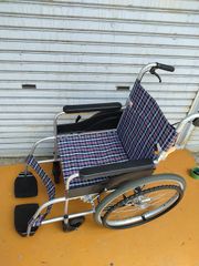 送料無料（一部地域を除く）　自走式車椅子　ノーパンク　日進医療器　NEOシリーズ　NEO-1　KM-25-0728-07