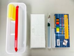 水彩絵の具セット（バッグ無し）　※えのぐセット（バケツ・パレット・絵の具12色・筆など）の中身のみとなります　小学生・子ども用　呉竹- kuretake -