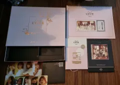 TWICE〜未開封 シーグリ SECRET LIFE 楽天市場】TWICE 2023 SEASON'S GREETINGS SECRET LIFE @HOUSE