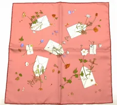 25k-219t【中古】HERMES エルメス プチカレ45 スカーフ 花の手紙 ピンク シルク100% Des fleurs pour le dire レディース ハンカチーフ フランス製